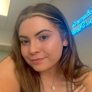 Meet your Posher, Cassie